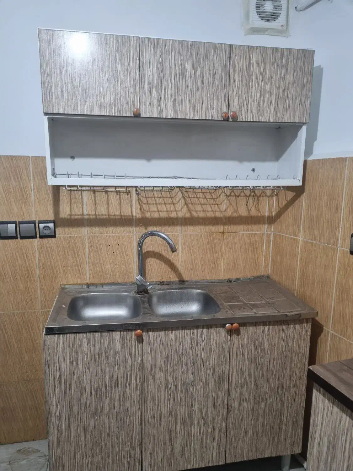 کابینت فلزی|مصالح و تجهیزات ساختمان|قائم‌شهر, |دیوار