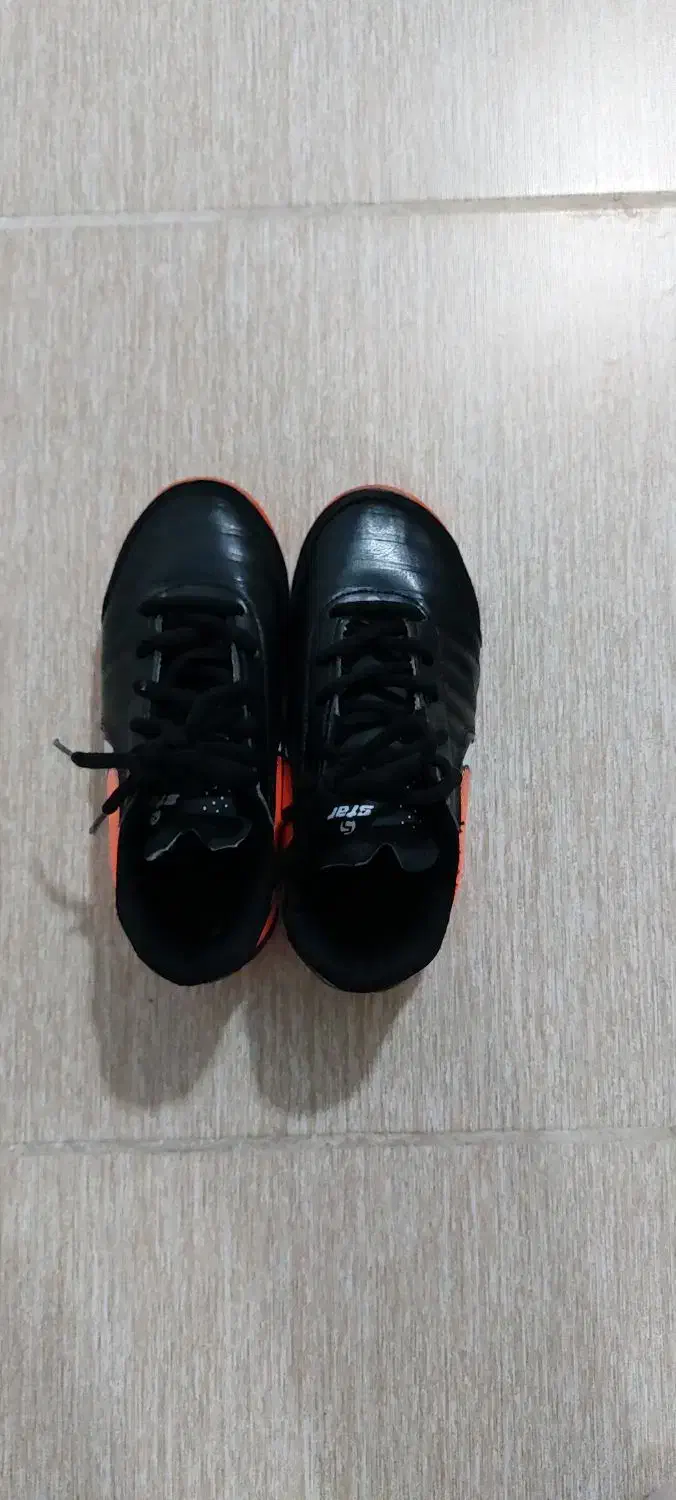 کفش ورزشی سالن|تجهیزات ورزشی|نورآباد, |دیوار