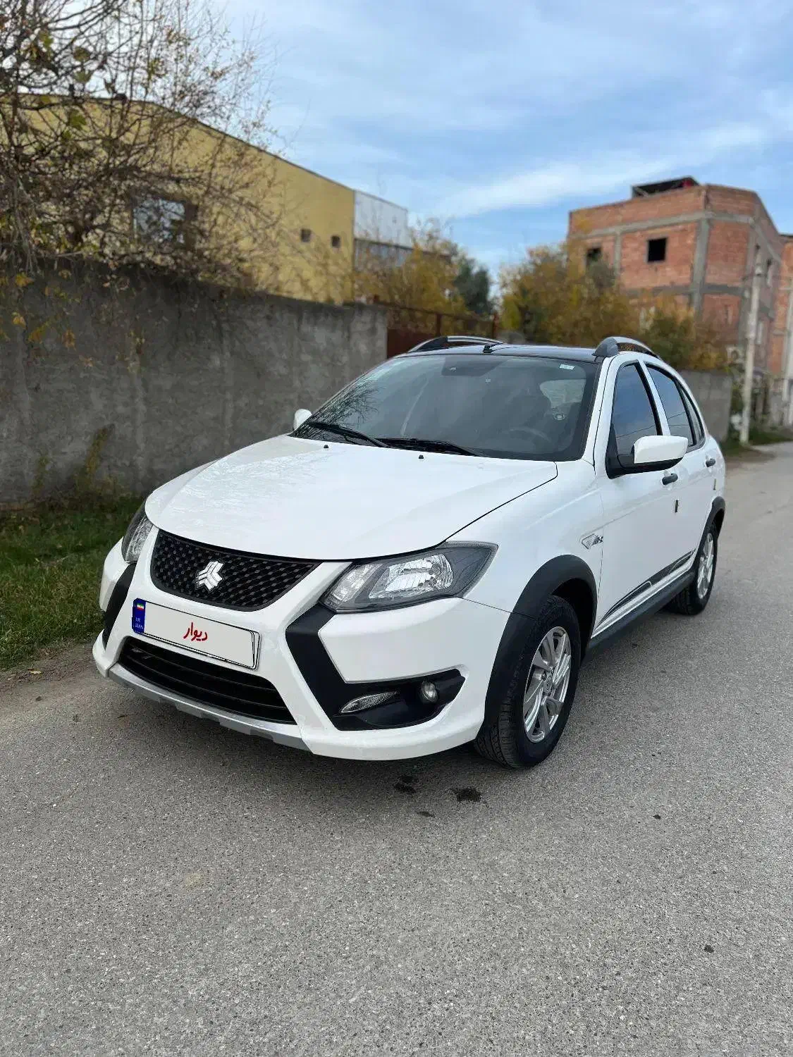 خودرو کوییک جی ایکس آرسفید مشکی با رینگ ۸۵ گانه|خودرو سواری و وانت|کردکوی, |دیوار