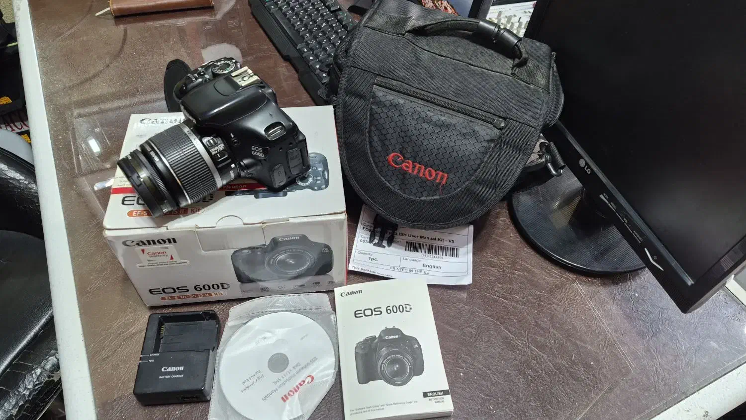 دوربین کنون ۶۰۰D|دوربین عکاسی و فیلم‌برداری|همدان, |دیوار