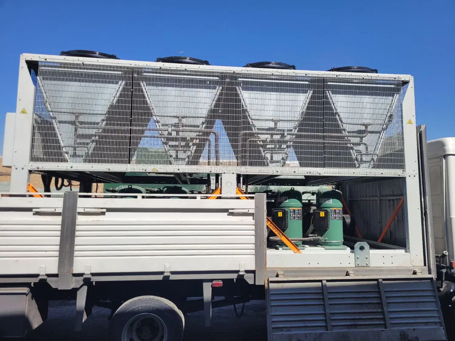 چیلر راس ایتالیا ۹۴ تن|ماشین‌آلات صنعتی|تهران, دریا|دیوار