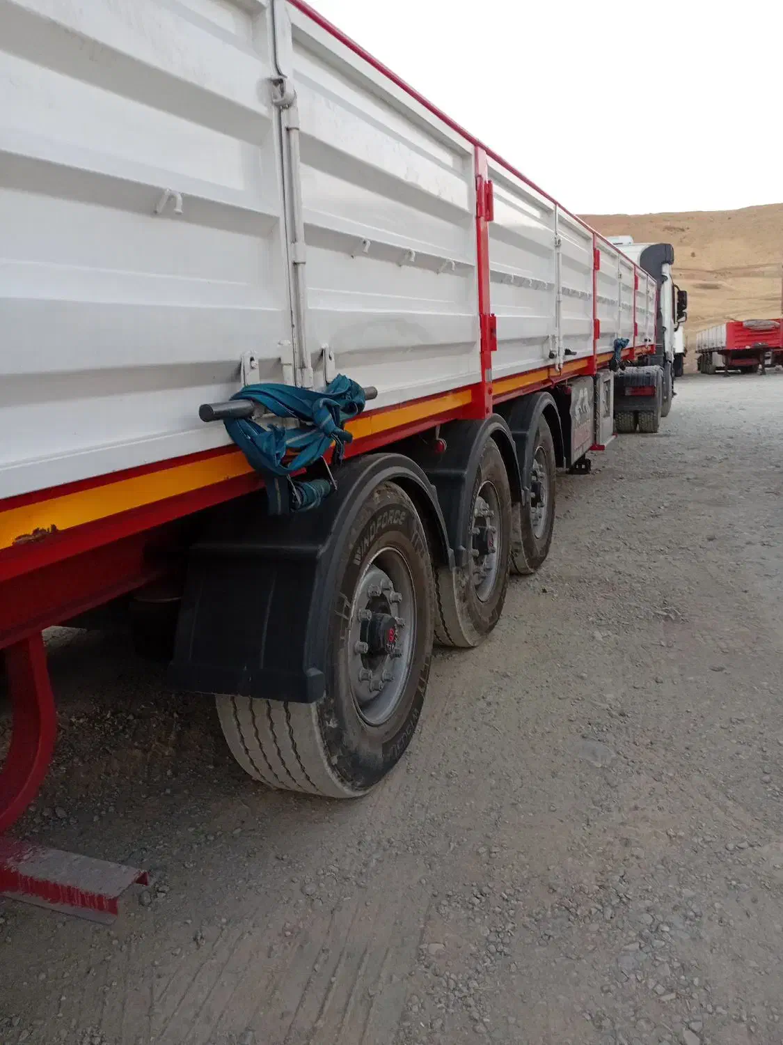 لبه ۱۳ و ۶۰ سه|خودرو سنگین|جهرم, |دیوار