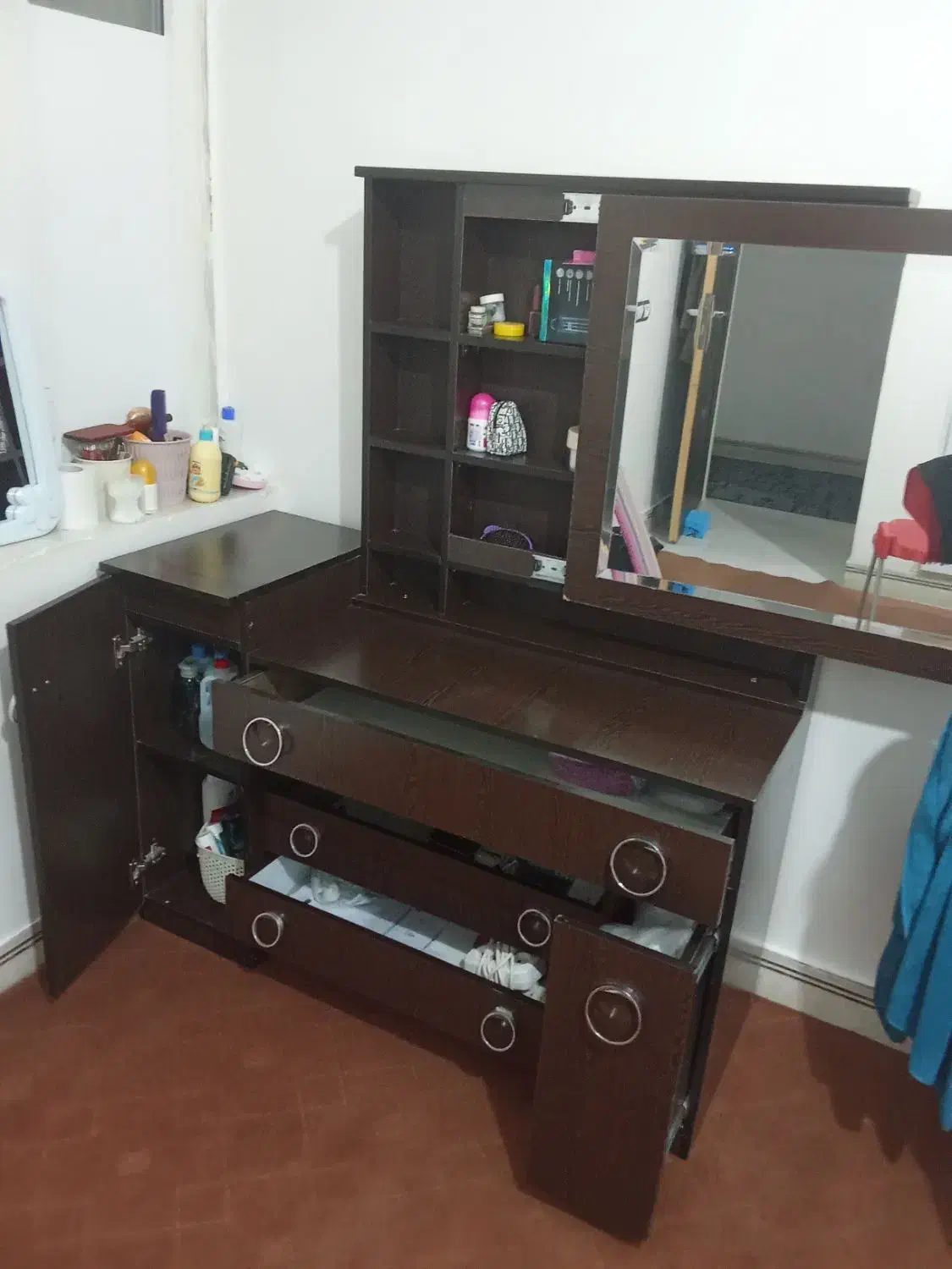 میز آرایش|میز و صندلی غذاخوری|شیراز, گویم|دیوار