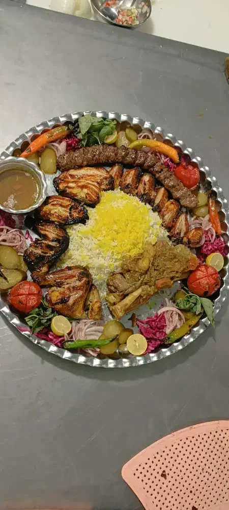 آشپز .پارکبان|استخدام خدمات فروشگاه و رستوران|مشکین‌دشت, |دیوار