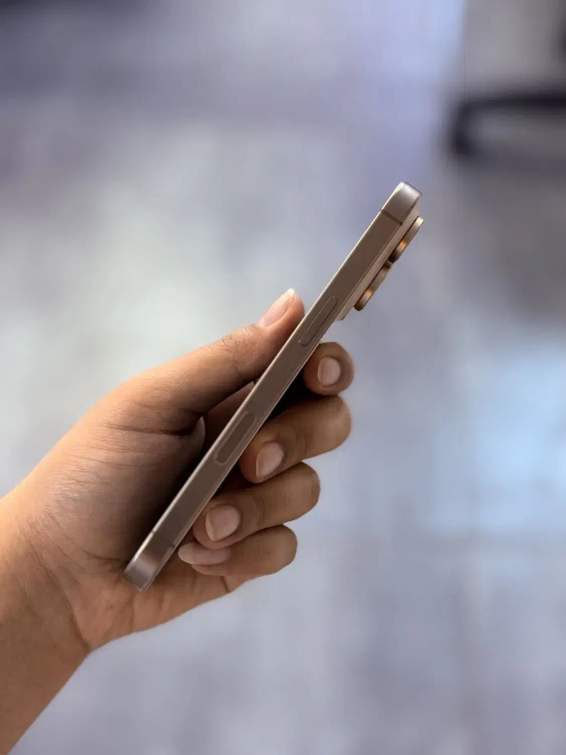 iphone 16 pro|موبایل|شیراز, قدوسی غربی|دیوار