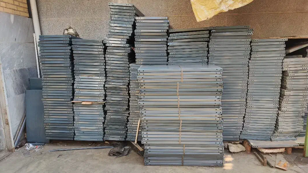 قفسه قیمت مناسب|فروشگاه و مغازه|باقرشهر, |دیوار