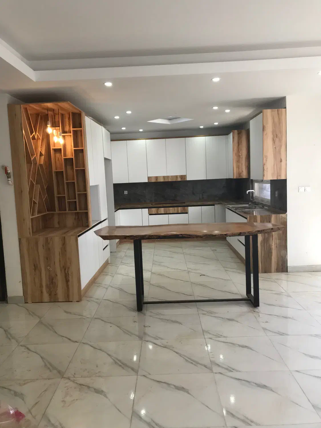 ساخت و نصب کابینت کمد دیواری تیویوال تختکمجا|خدمات پیشه و مهارت|تهران, کن|دیوار