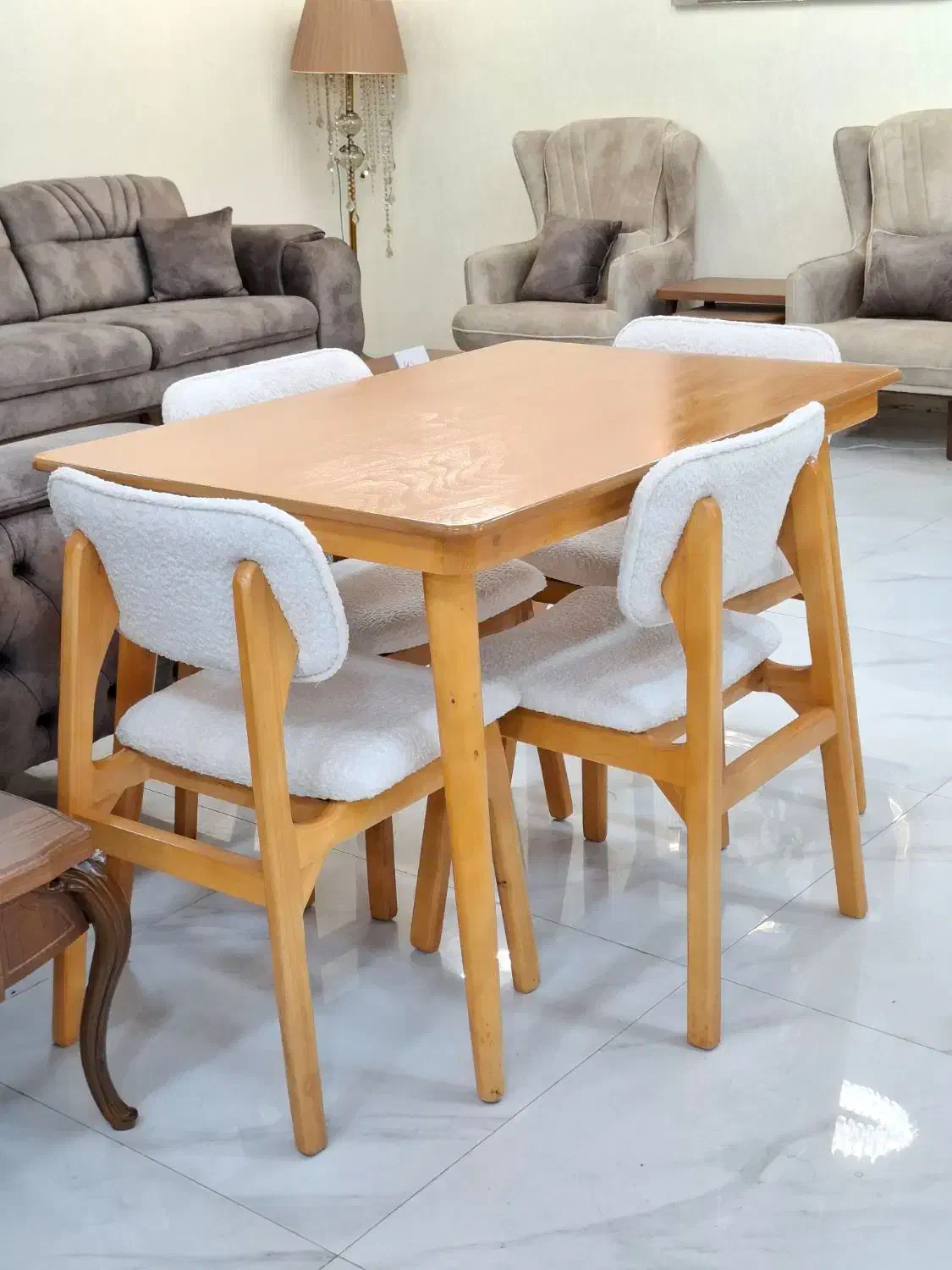 میز ناهار خوری اسپرت/اقساط بدون بهره/ شهر صدرا|میز و صندلی غذاخوری|شیراز, باغشهر اهل بیت|دیوار