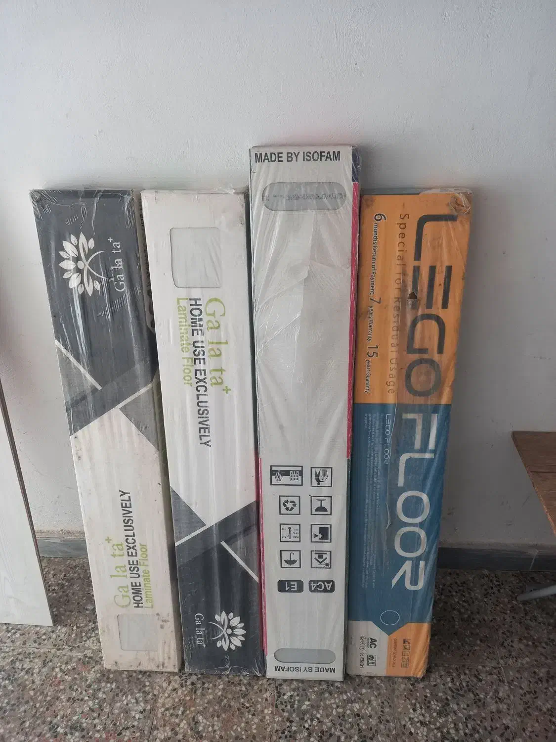 ۴ بسته پارکت نو|مصالح و تجهیزات ساختمان|ارومیه, |دیوار