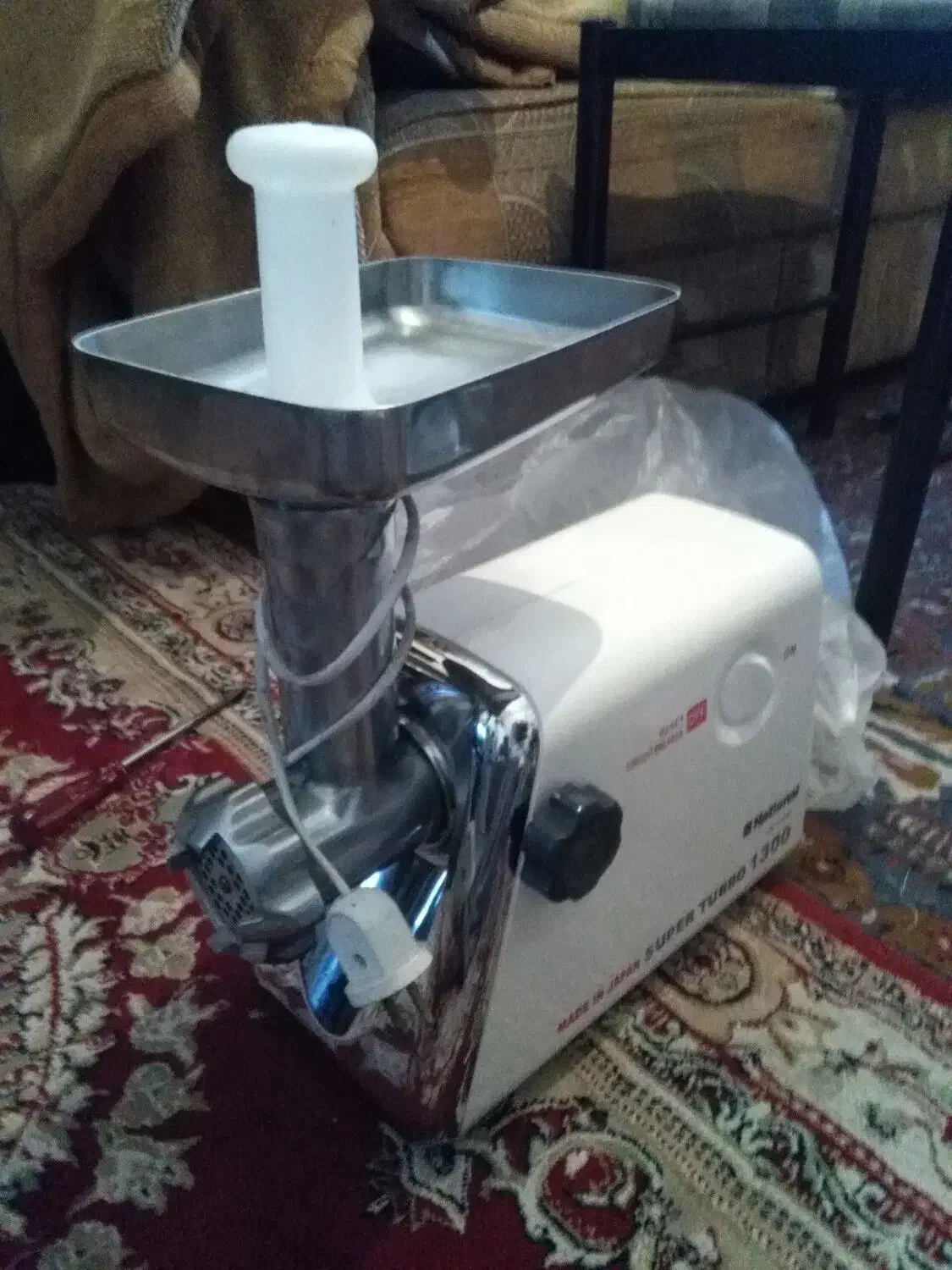 چرخ گوشت|خردکن، آسیاب، غذاساز|شیراز, لاله|دیوار