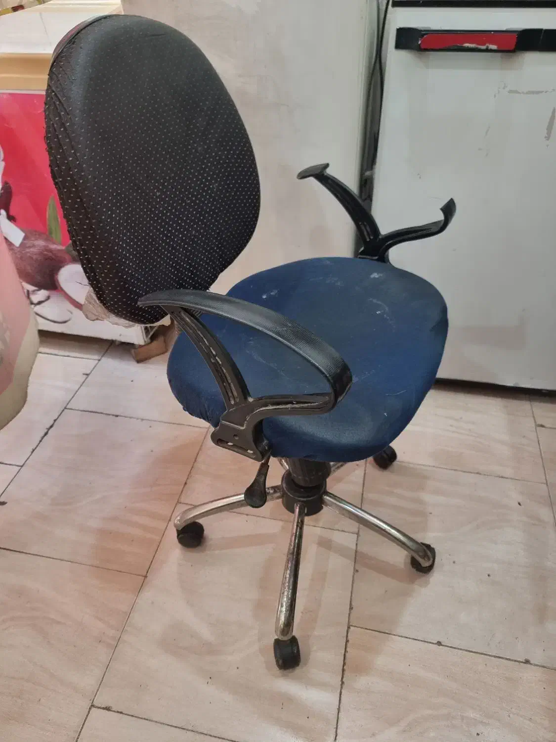 صندلی|صندلی و نیمکت|بندر ماهشهر, |دیوار