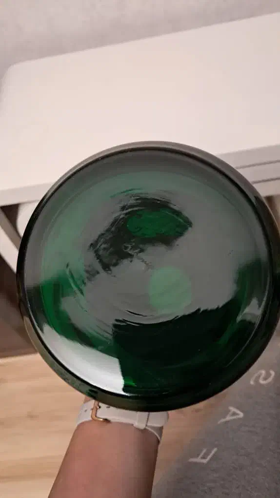 گلدان اگرمن|کلکسیون اشیاء عتیقه|قزوین, |دیوار