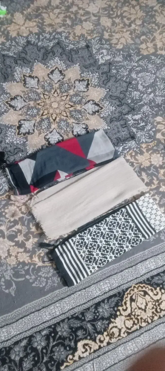 شال درحد|لباس|بومهن, |دیوار