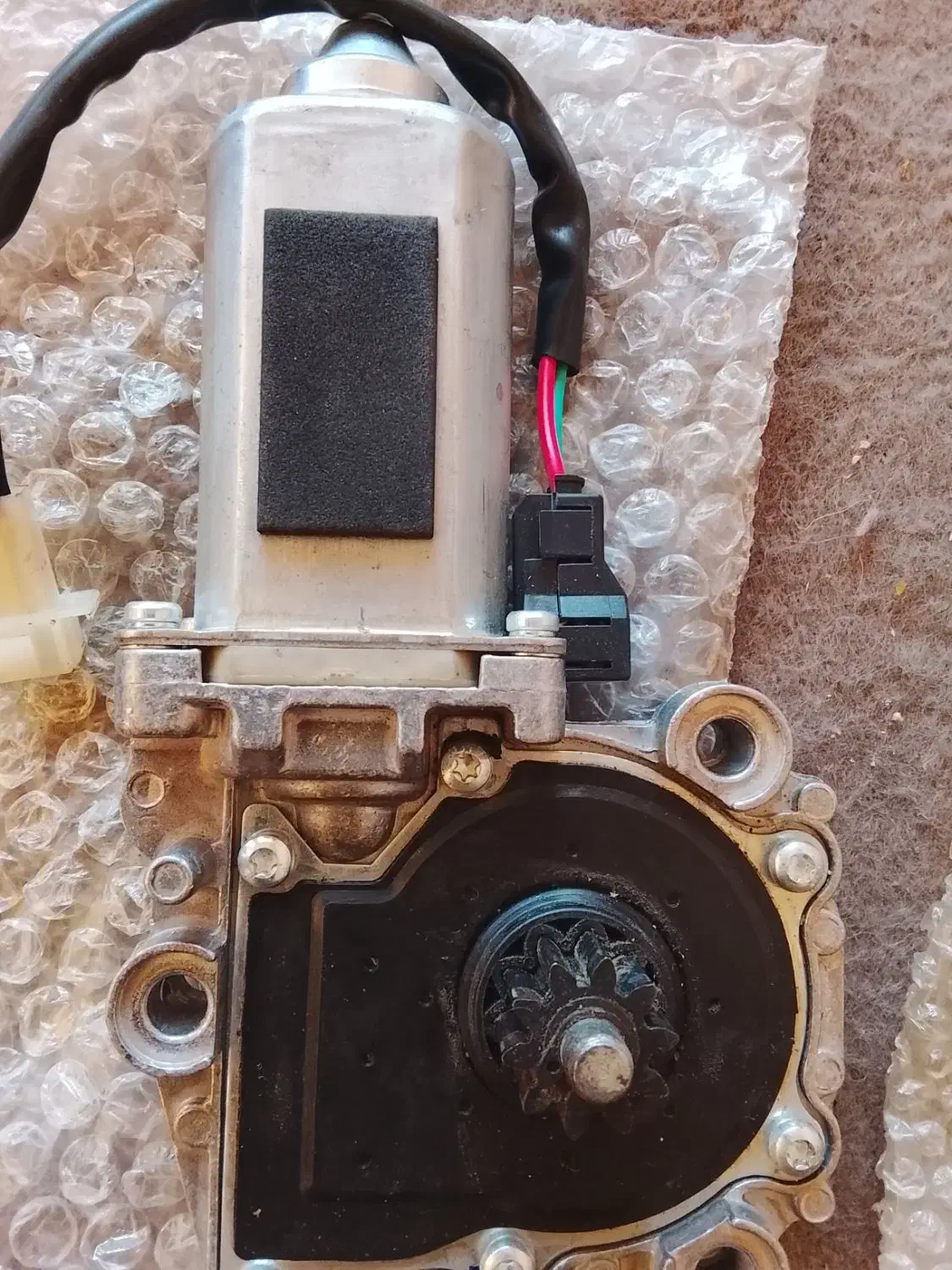 موتور شیشه بالابر اسکانیا|قطعات یدکی و لوازم جانبی|بن, |دیوار