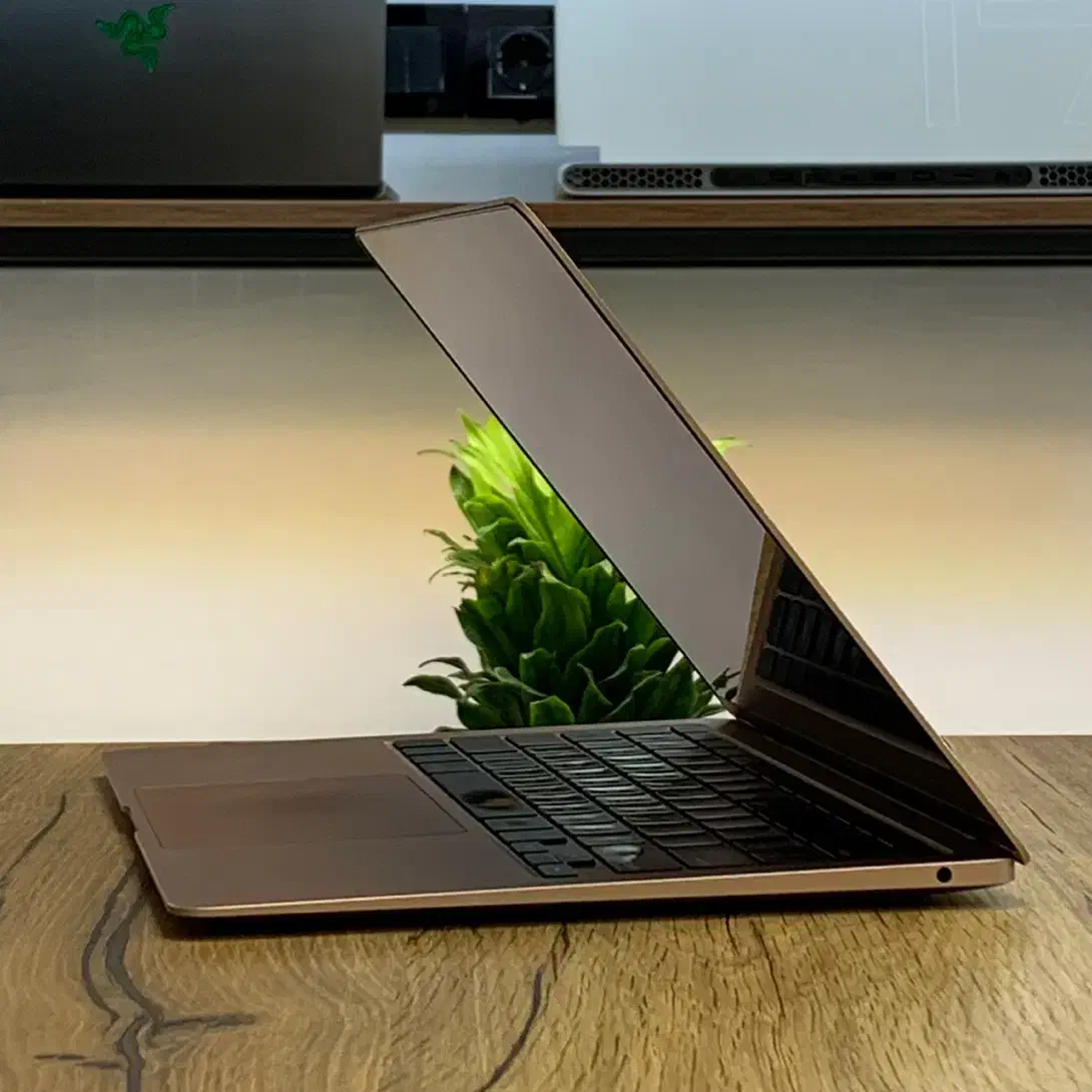 مک‌بوک ایر ۲۰۲۰ / MacBook Air 2020 i5|رایانه همراه|مشهد, ارشاد|دیوار