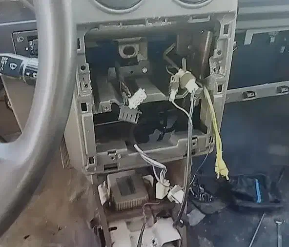 تعویض رادیاتور بخاری خودرو و سرویس تخصصی در محل|خدمات موتور و ماشین|شیراز, میانرود|دیوار