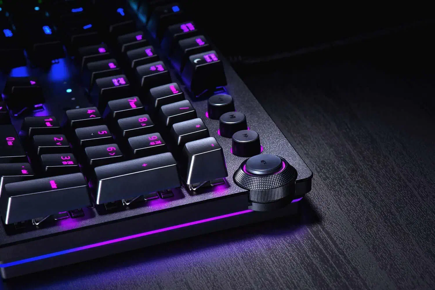 کیبورد گیمینگ ریزر razer|قطعات و لوازم جانبی رایانه|شیراز, ملاصدرا|دیوار