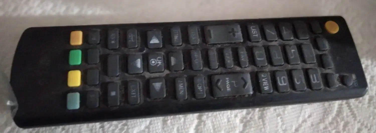 کارتن وکنترل تلویزیون ۳۲اینچ ال جی با کنترل|تلویزیون و پروژکتور|خرمآباد, |دیوار