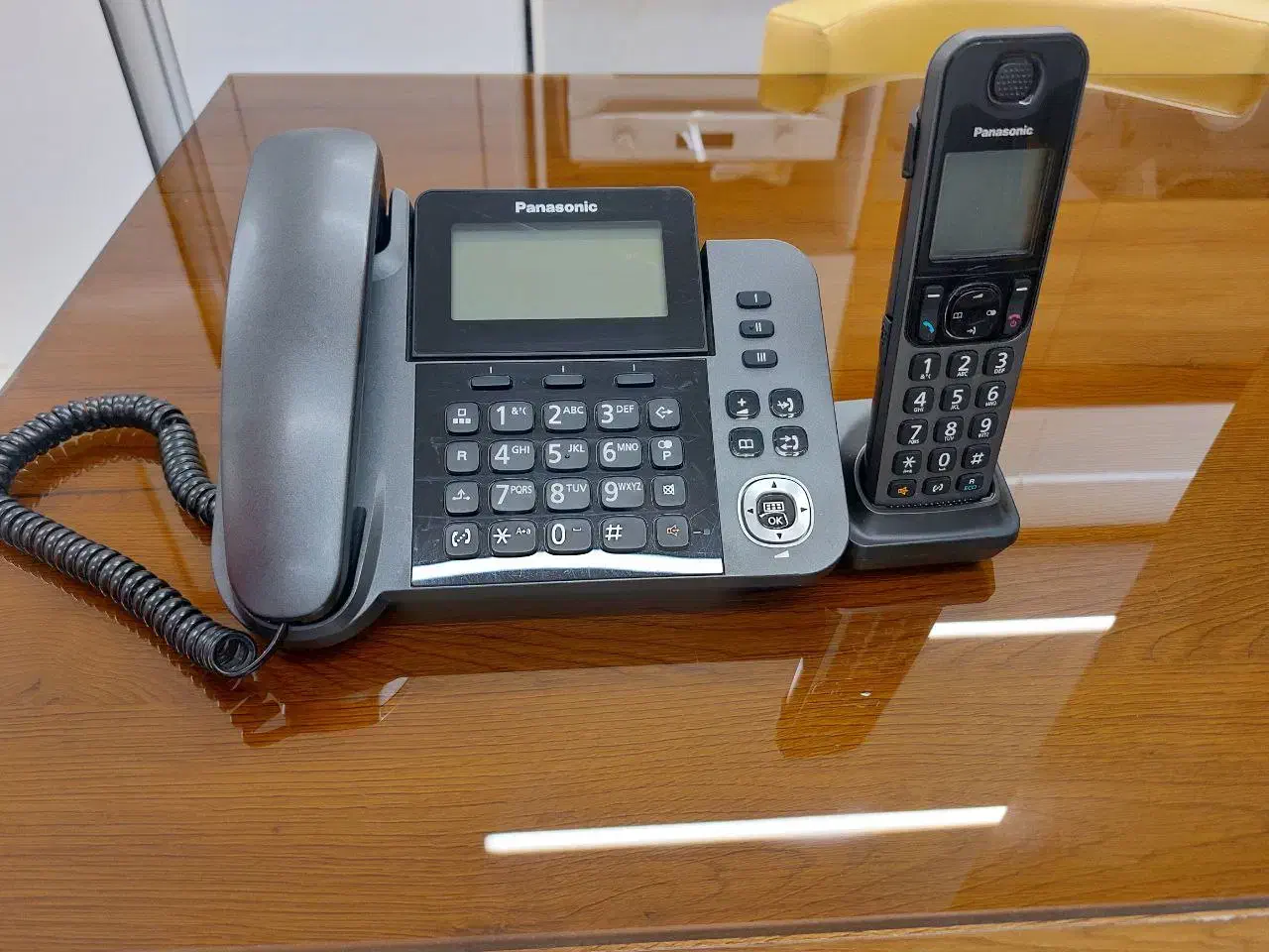 فروش تلفن رو میزی پاناسونیک مدل kx tgf310|تلفن رومیزی|تهران, نیروی هوایی (پیروزی)|دیوار