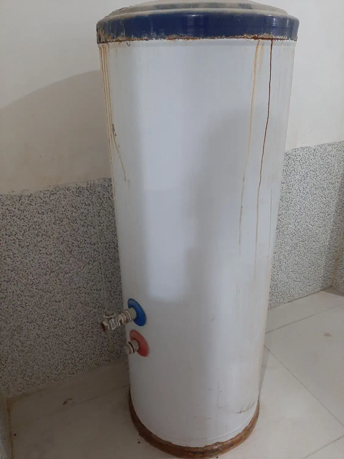 فروش دوتا ابگرمکن|آبگرمکن، پکیج، شوفاژ|برازجان, |دیوار