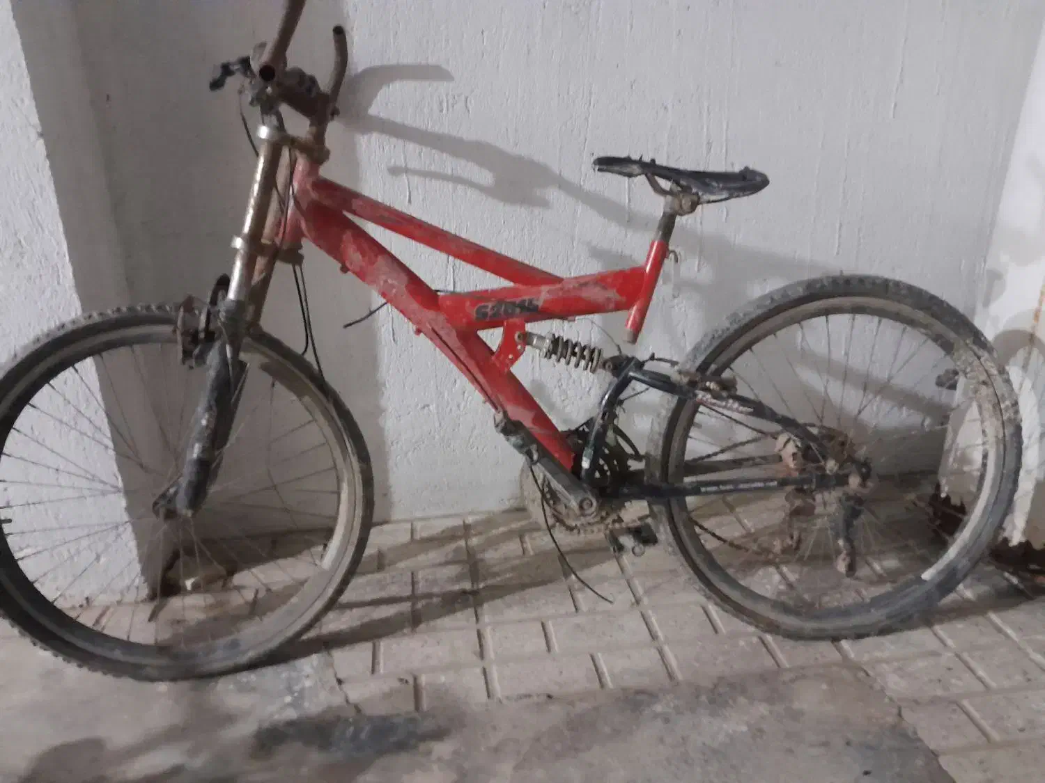 دوعدچرخه ۲۶ وکوچیکه ۱۶|دوچرخه، اسکیت، اسکوتر|گنبد کاووس, |دیوار