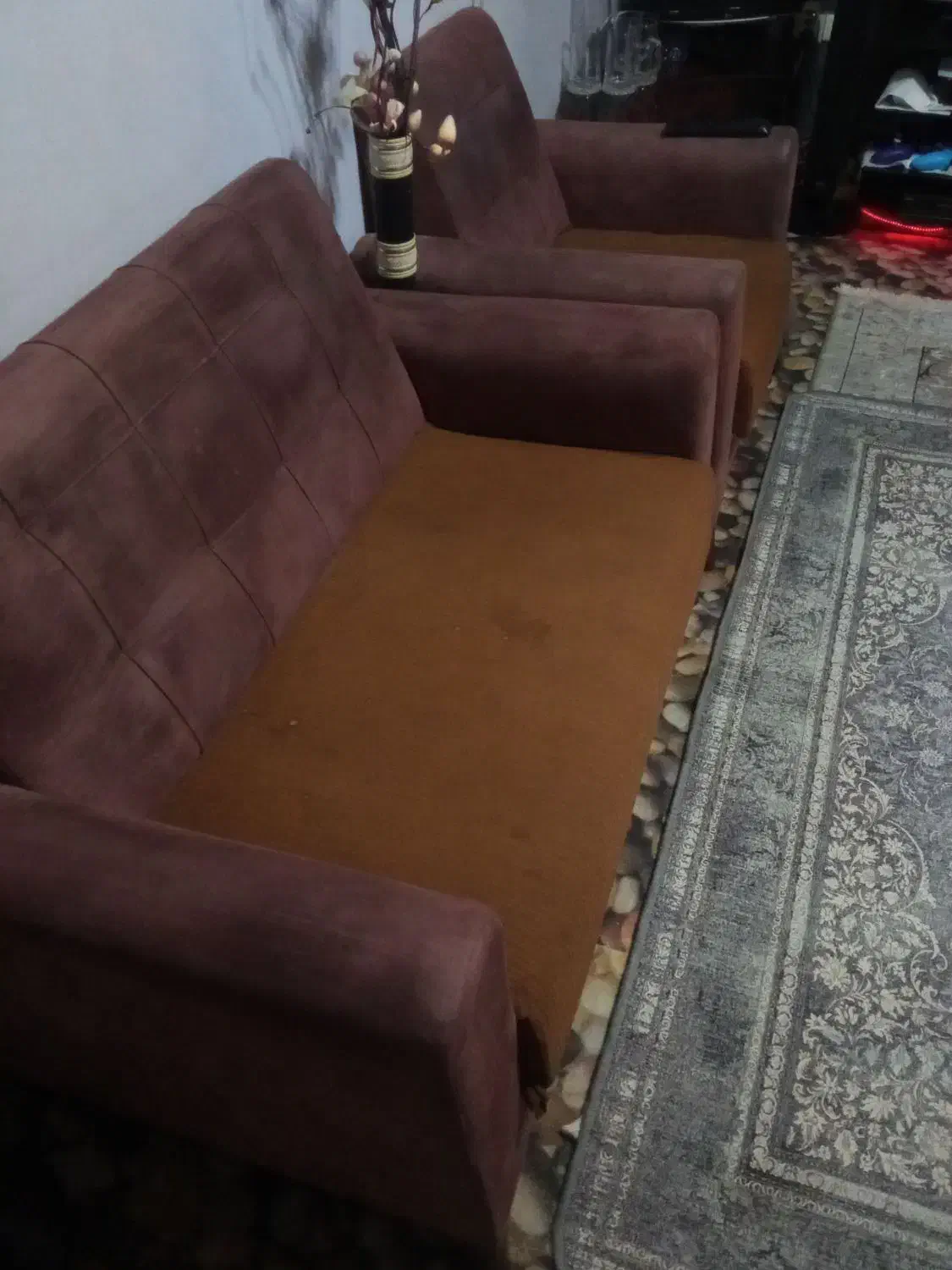 مبل|مبلمان خانگی و میز عسلی|صدرا-فارس, فاز ۱|دیوار