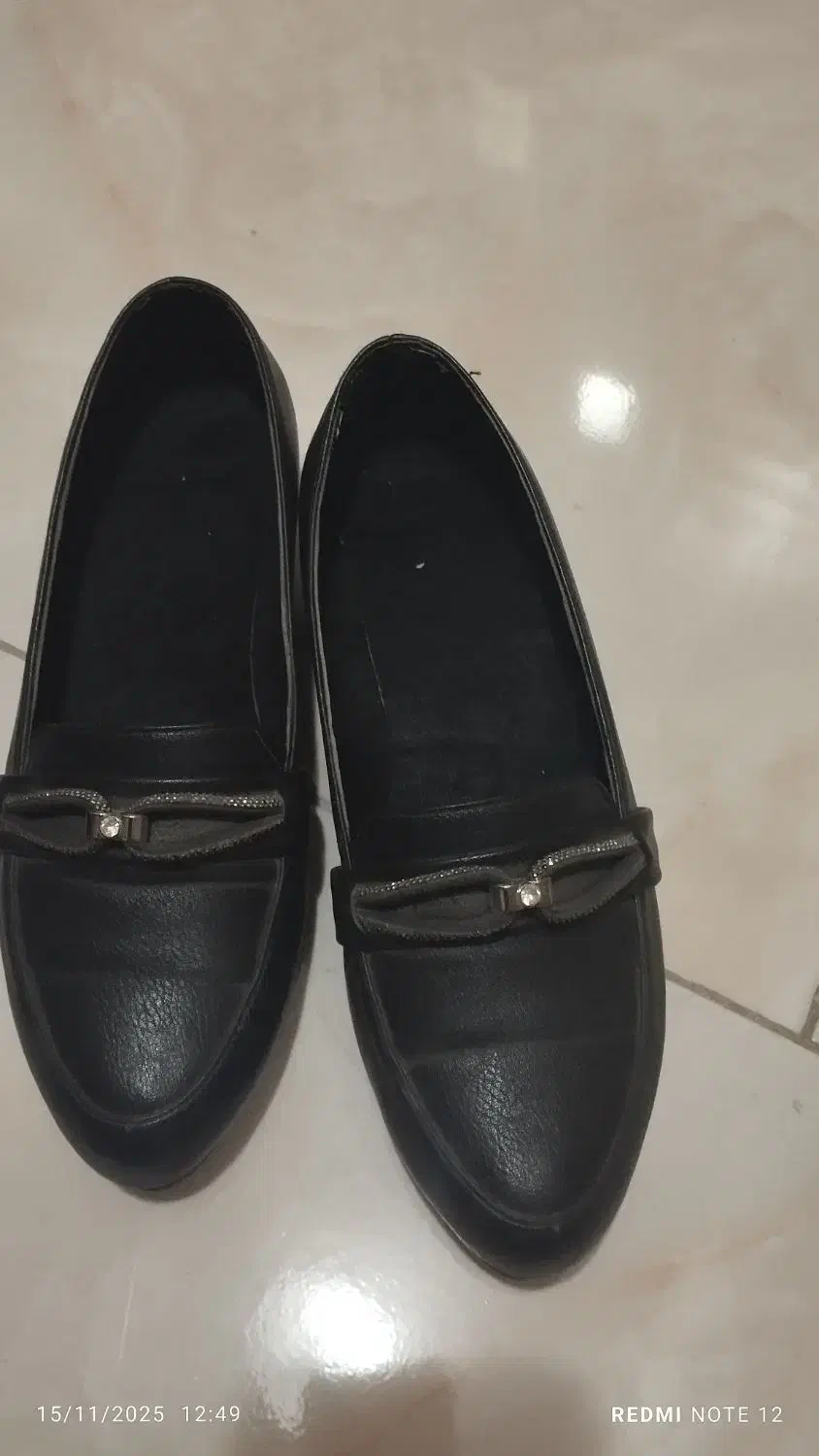 کفش|کیف، کفش، کمربند|قم, چهار مردان|دیوار