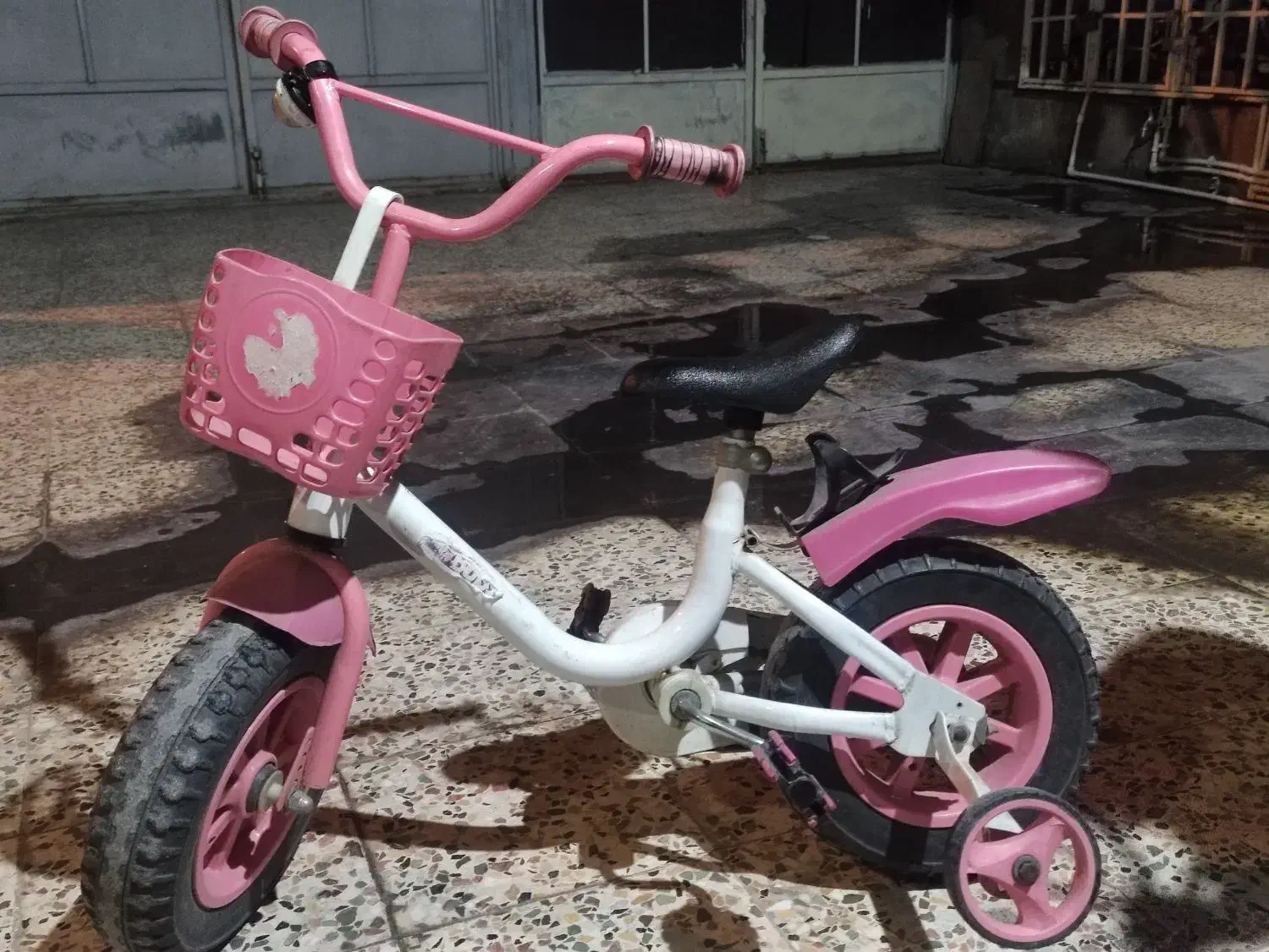 دوچرخه کودک صورتی سایز ۱۶|دوچرخه، اسکیت، اسکوتر|اهواز, کوی مهدیس|دیوار