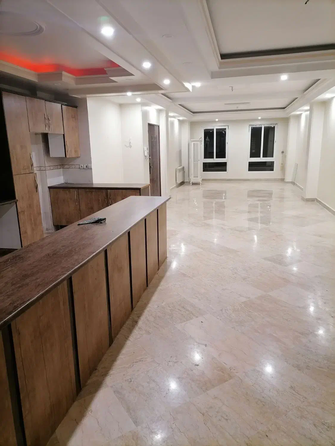 جنت آباد جنوبی چهارباغ آپارتمان 130 متر ۲ خوابه