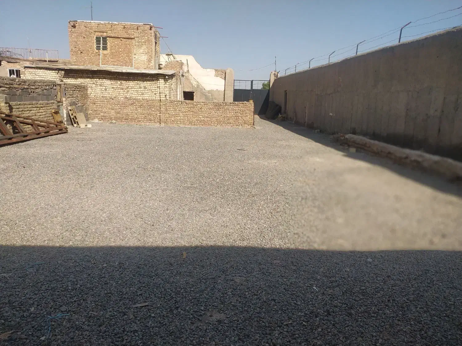 اجاره سوله و قلعه و مجموعه تکمیل|اجارهٔ دفتر صنعتی، کشاورزی، تجاری|قم, انسجام|دیوار