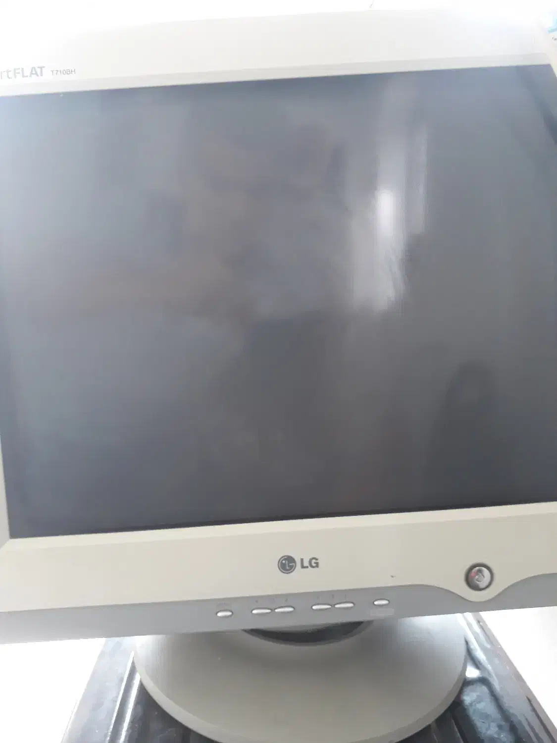 مونیتور قدیمی ال جی|رایانه رومیزی|گرگان, |دیوار