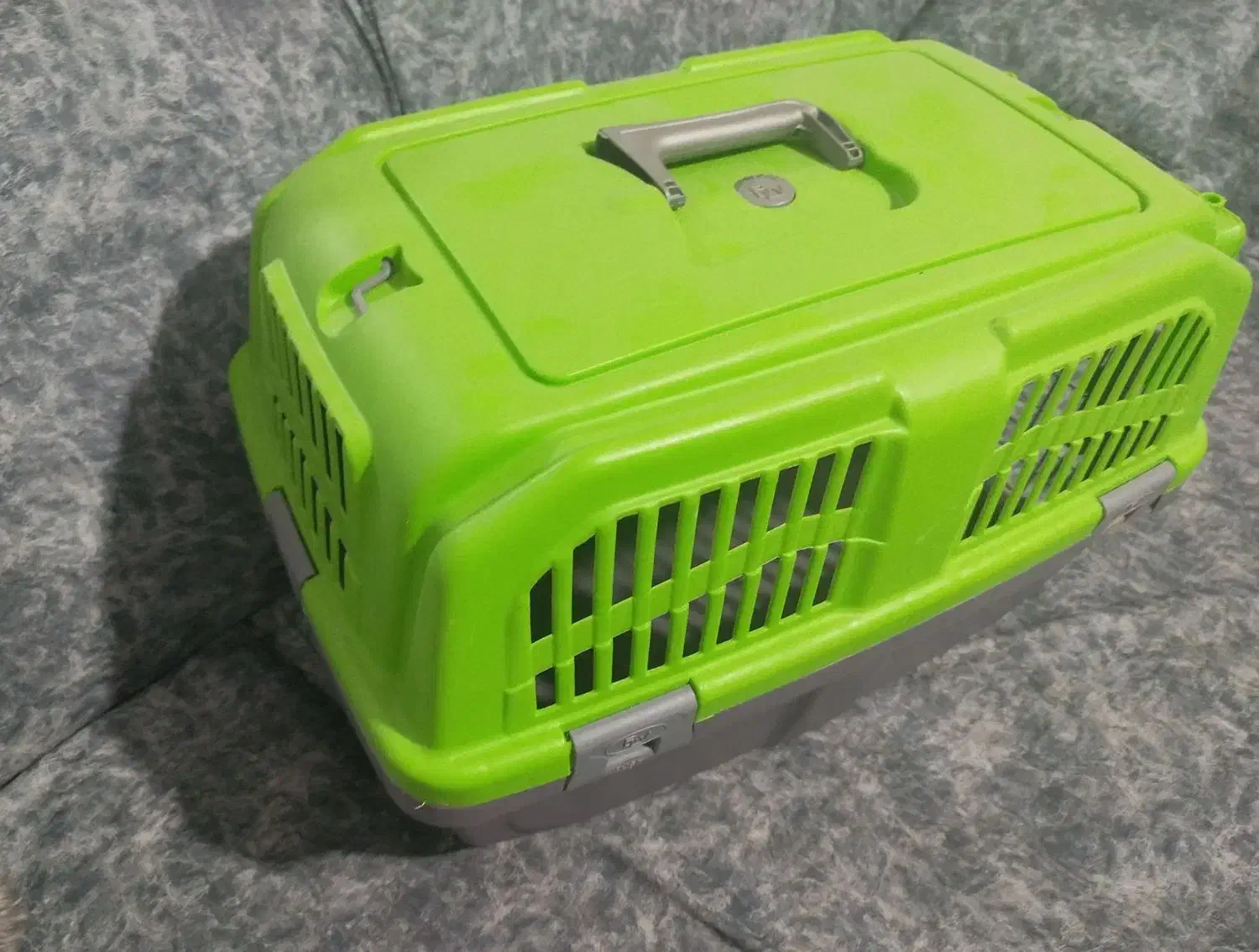 باکس حمل سگ و دیگر حیوانات خانگی|لوازم جانبی حیوانات|رشت, صفاری|دیوار