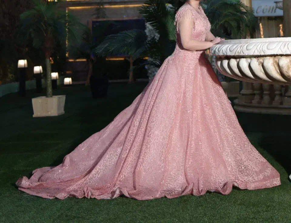 لباس نامزدی نو|لباس|کرج, باغستان|دیوار