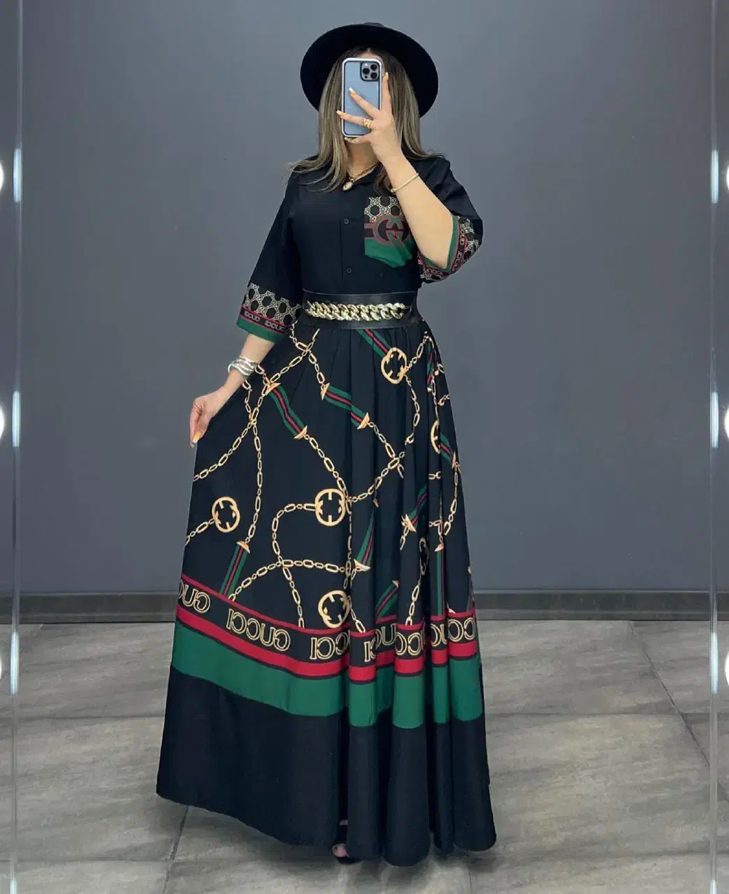 لباس|لباس|صدرا-فارس, فاز ۱|دیوار