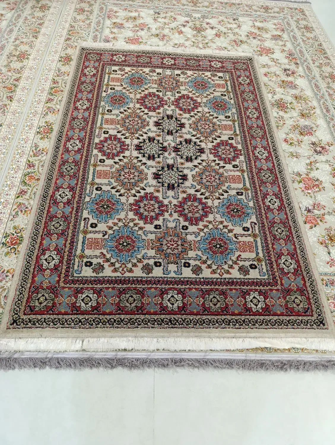 گلیم فرش ۶ و ۴ متری|گلیم، جاجیم، گبه|لاهیجان, گلستان|دیوار