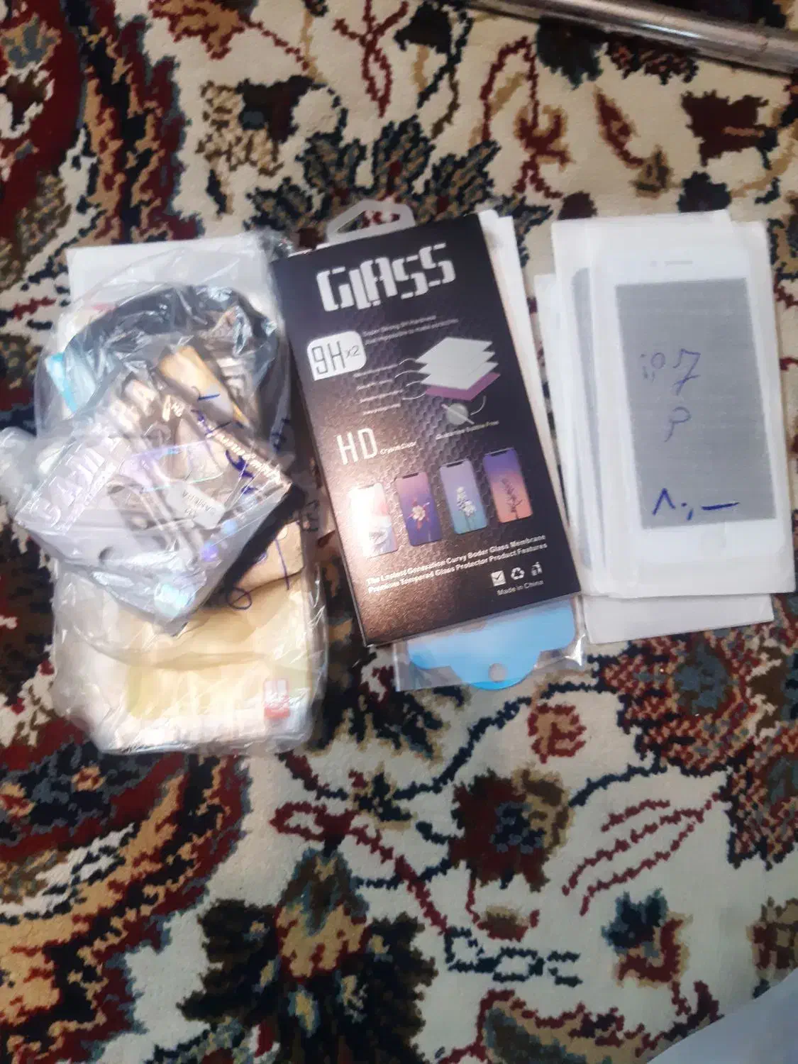 تعدادی گلس زیر قیمت عمده|لوازم جانبی موبایل و تبلت|تهران, سلسبیل شمالی|دیوار