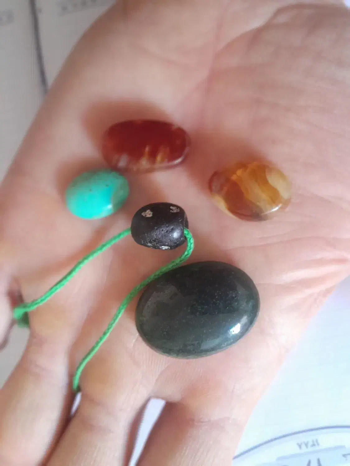 تسبیح مهره پوپ سیگاری|کلکسیون اشیاء عتیقه|مرند, |دیوار