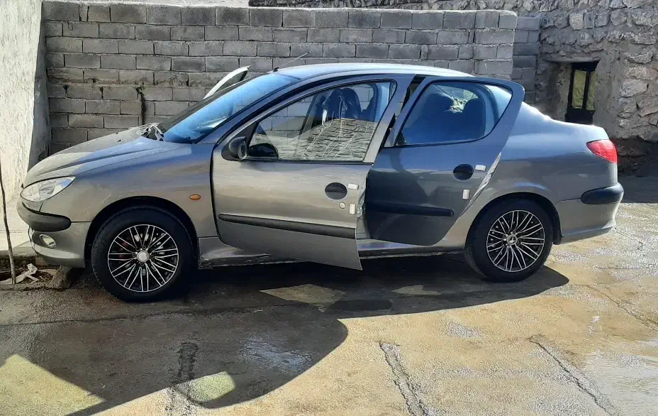 206 sd اتوماتیک|خودرو سواری و وانت|خرم‌آباد, |دیوار