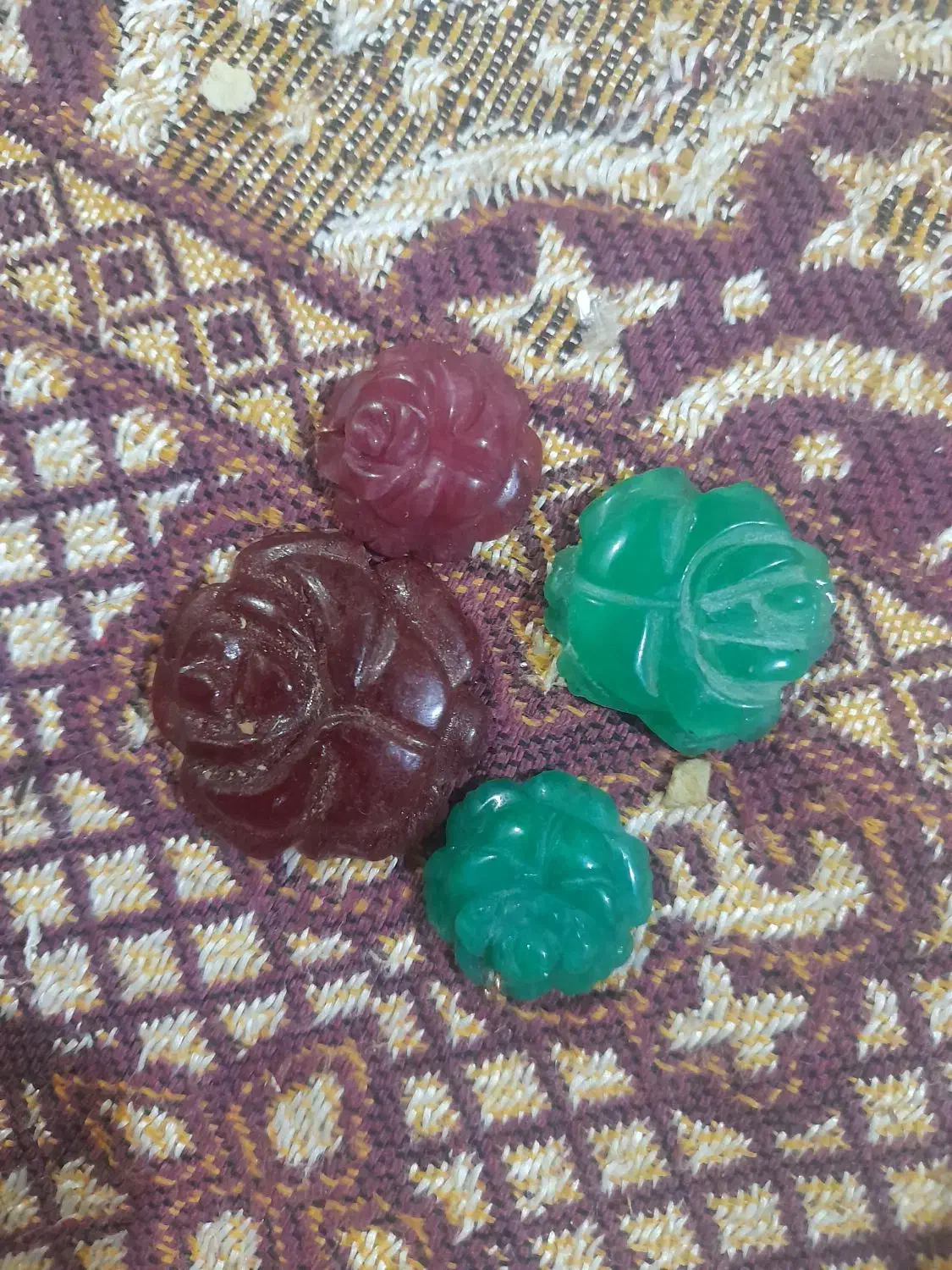 یاقوت و زمرد|کلکسیون اشیاء عتیقه|کرج, حیدرآباد|دیوار