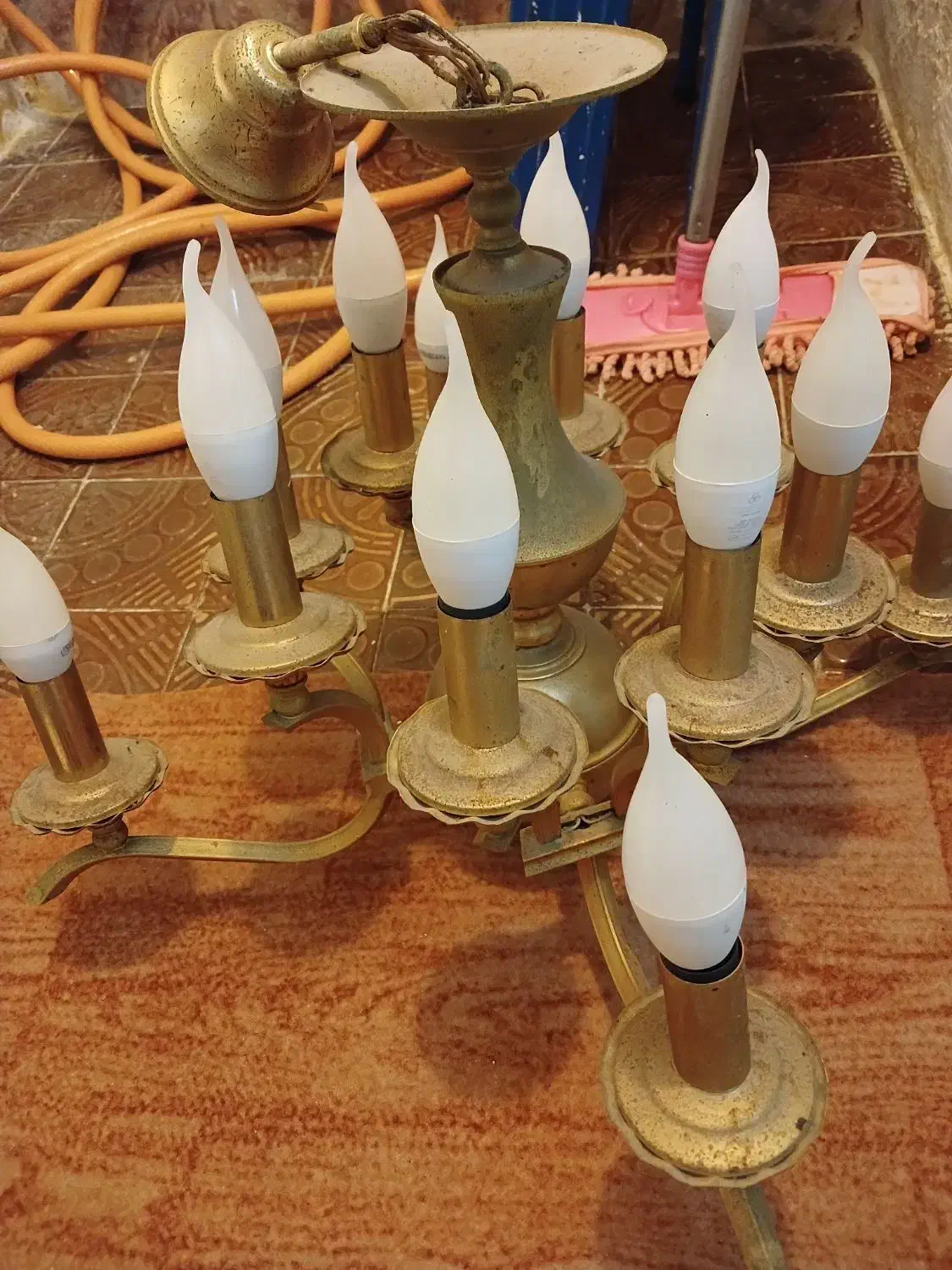 لوستربرنجی|لوستر و چراغ آویز|چاف و چمخاله, |دیوار