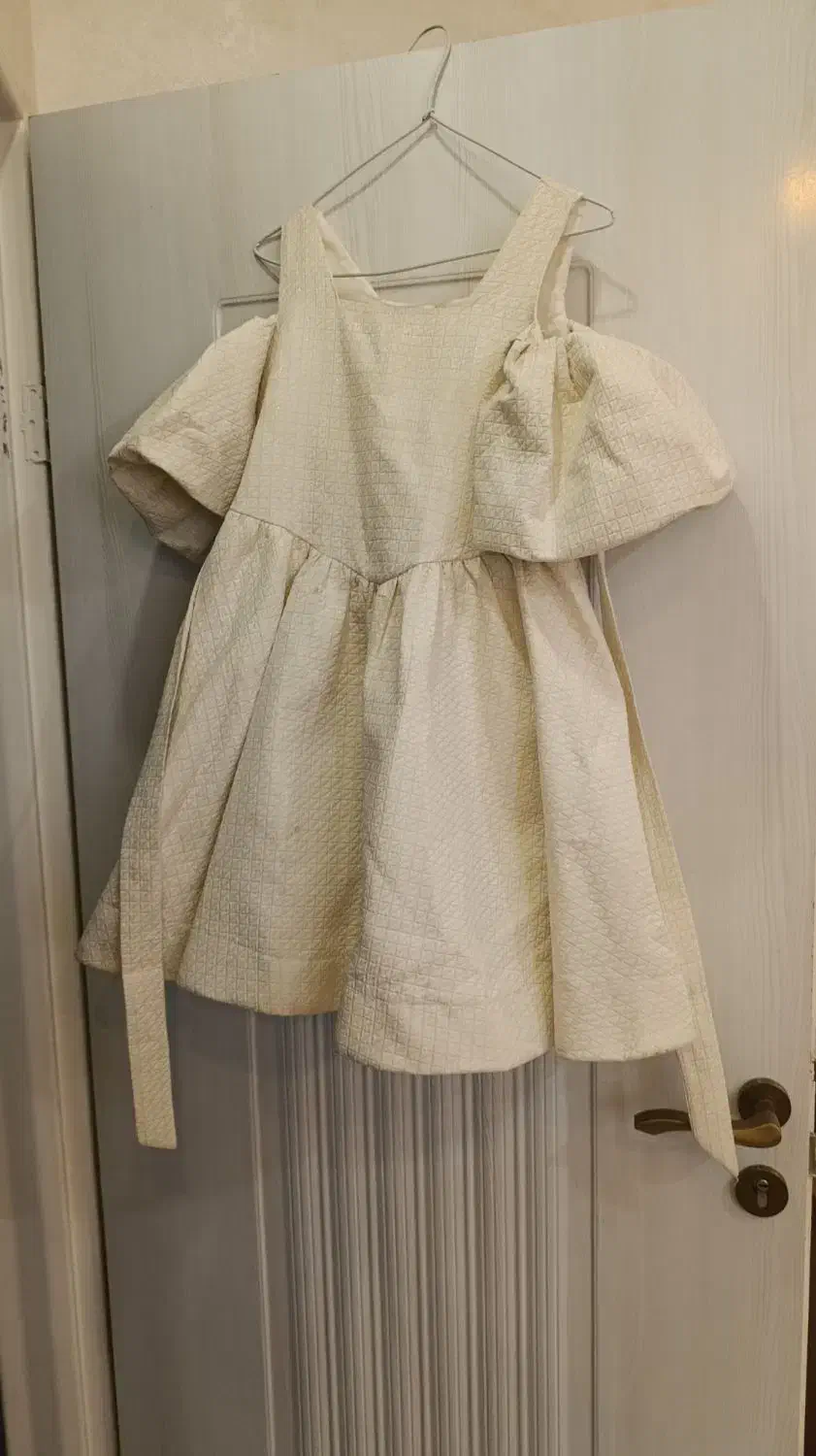 لباس مجلسی|لباس|رشت, کوی جام جم|دیوار