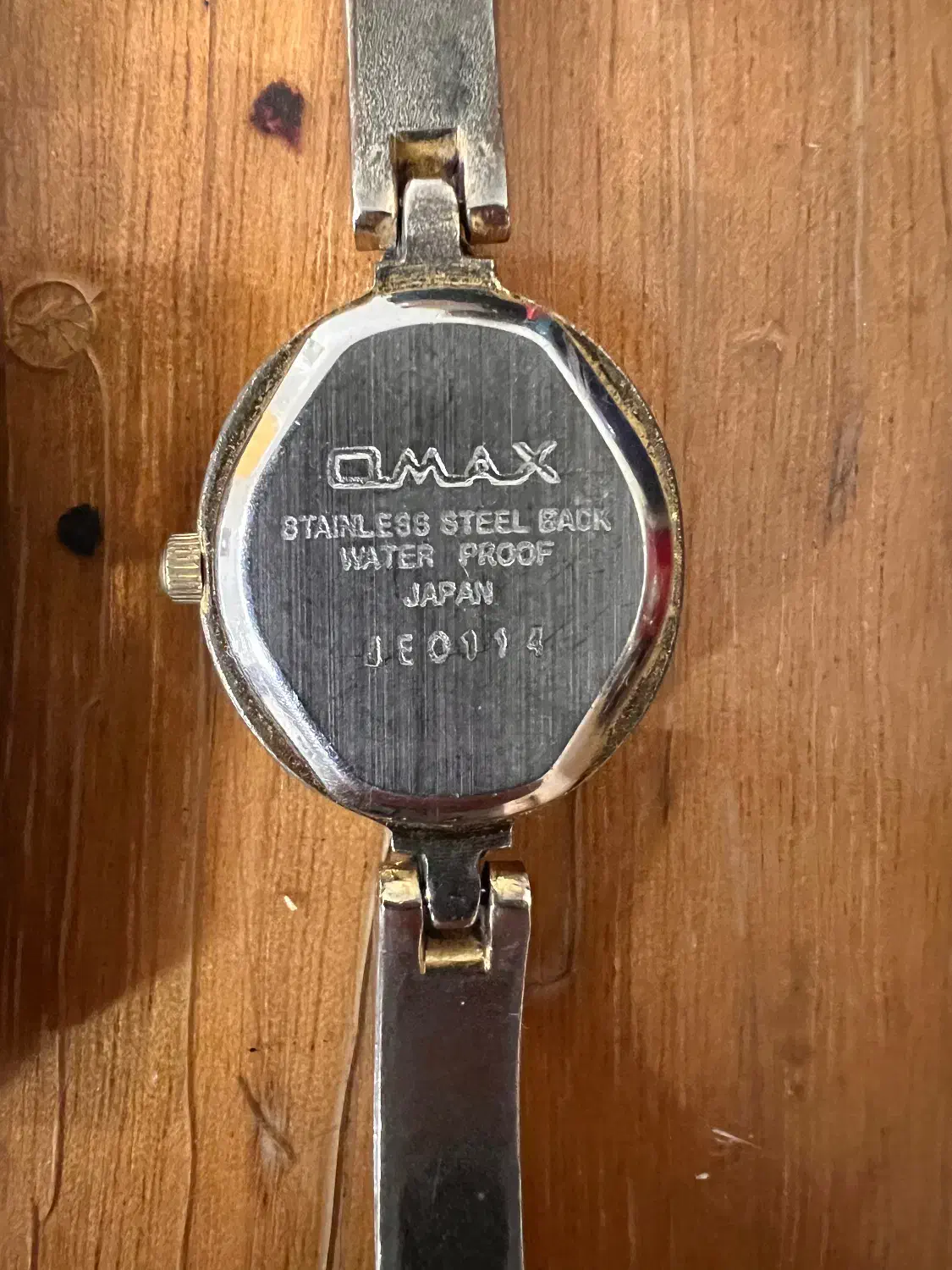 ساعت مچی قدیمی omax|ساعت|مشهد, دانشجو|دیوار