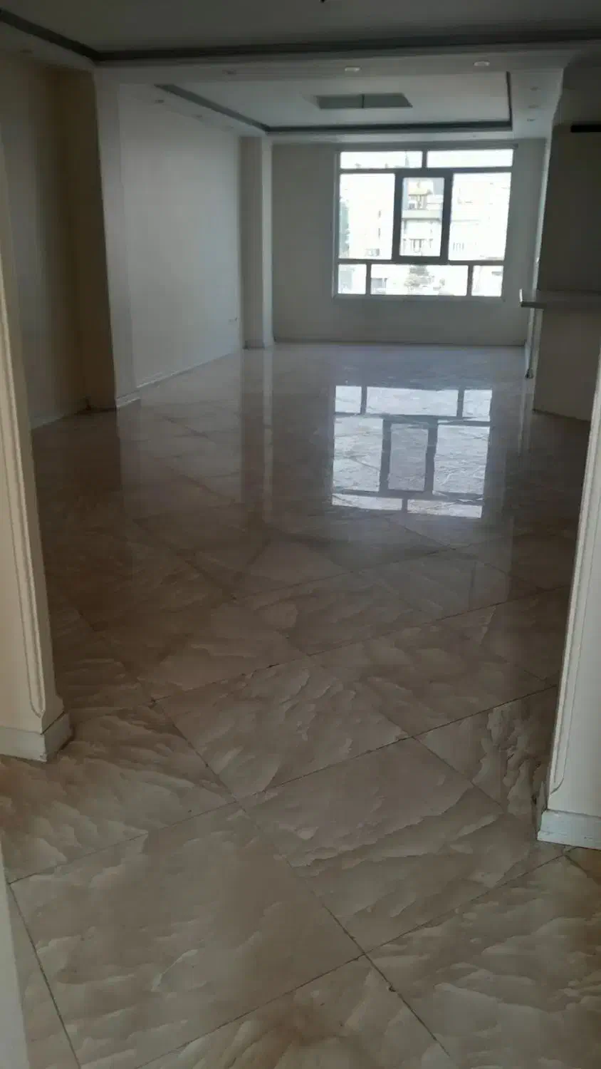 شیخ بهایی شمالی 125 م 2 خوابه 5 ساله قابل تبدیل