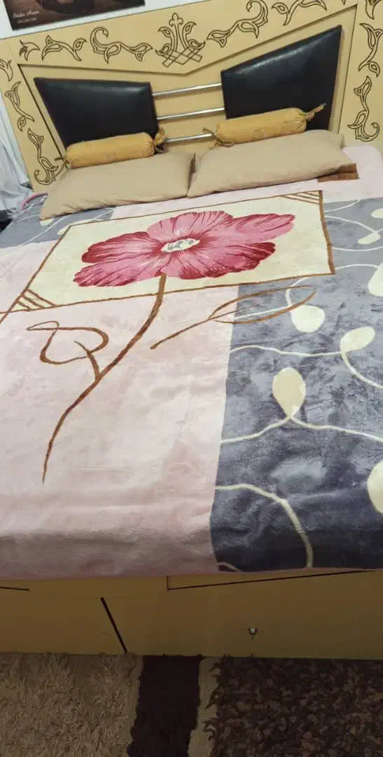 کارکرده|تخت و سرویس خواب|آستانه اشرفیه, |دیوار