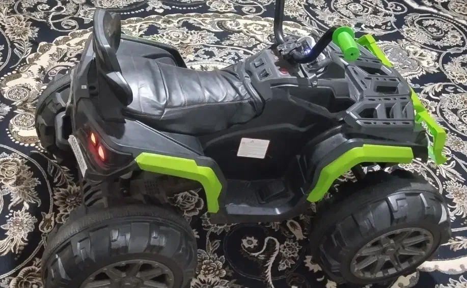 موتور یا ماشین شارژی|اسباب و اثاث بچه|گلبهار, شهر جدید گلبهار|دیوار