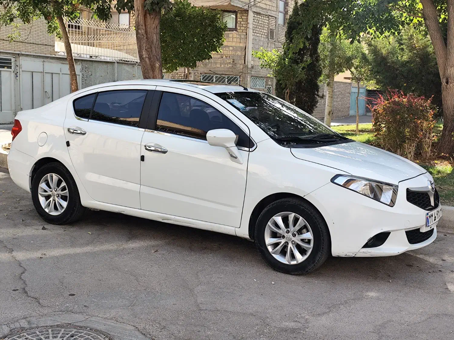 برلیانس h230 گیربکس اتوماتیک خانگی98000 تاکار درحد|خودرو سواری و وانت|اصفهان, پروین|دیوار