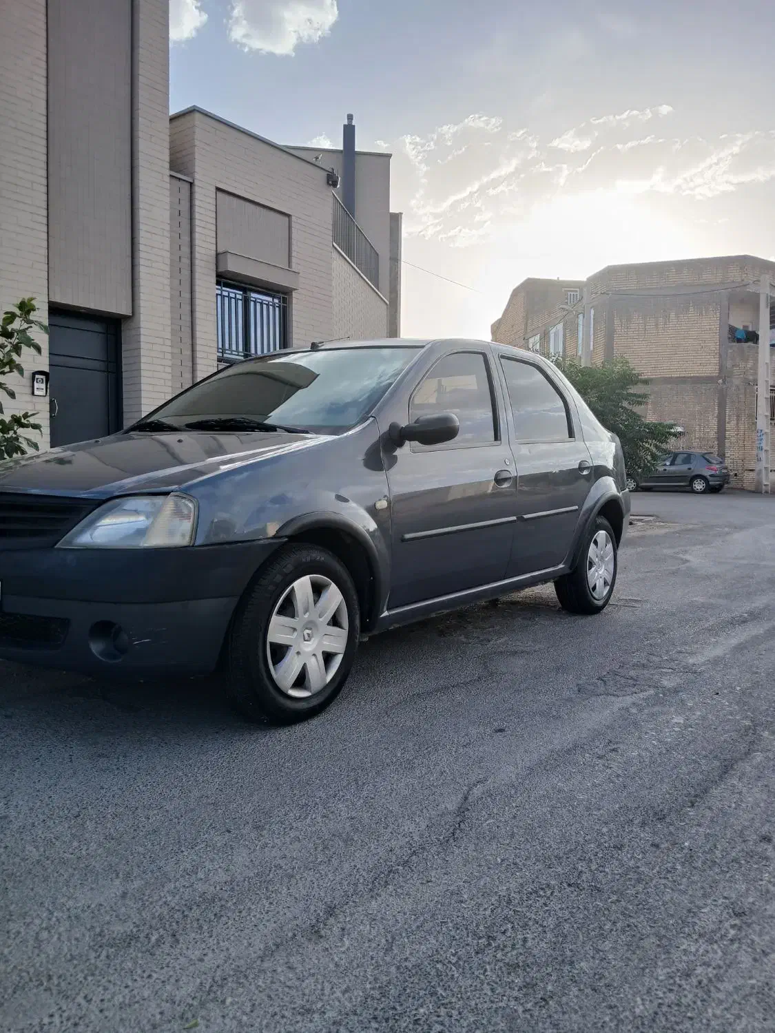 رنو تندر90L لوگانE1خانگی|خودرو سواری و وانت|آباده, |دیوار