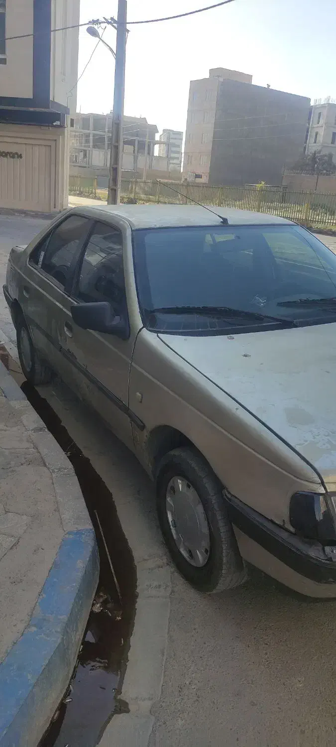 پژو۴۰۵مدل ۸۳|خودرو سواری و وانت|ورامین, شهرک فجر|دیوار