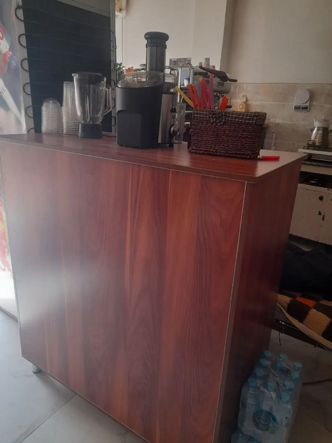 میز صندلی|کافیشاپ و رستوران|فومن, |دیوار