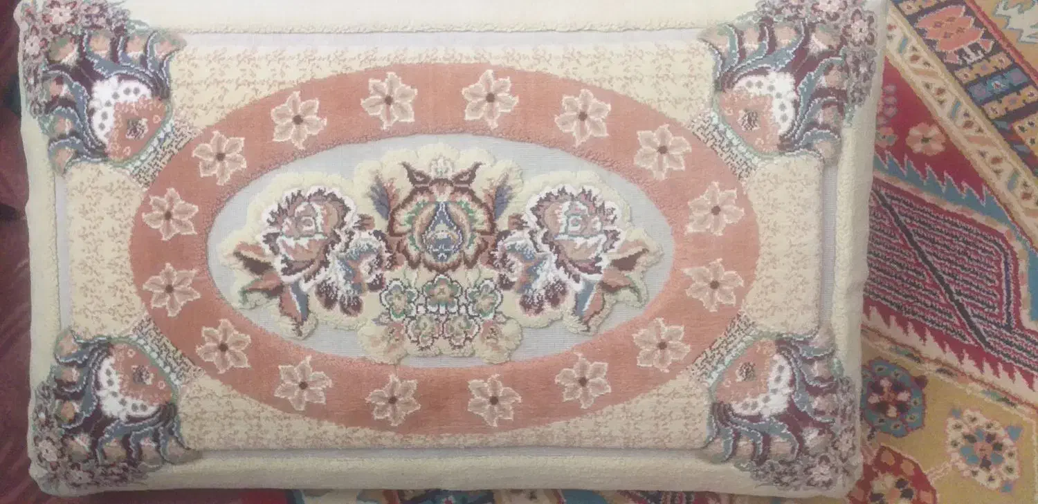 ۲ عددپشتی|پشتی|بروجرد, |دیوار